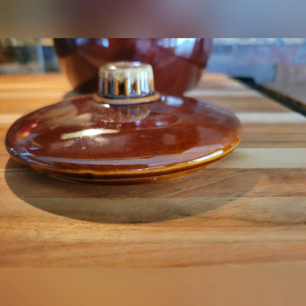 Hull Pottery Vintage Drip Brown Bean Pot‎ Lid Oven Proof Crock USA Made Glaze